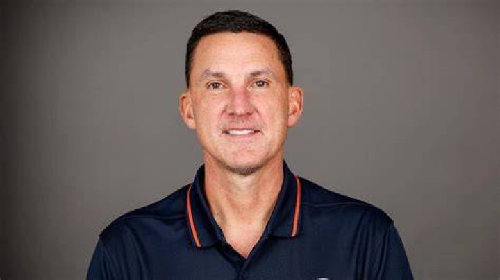 Dennis Allen