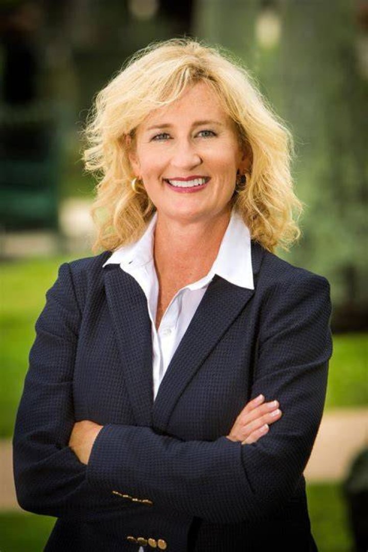 Staci Cross